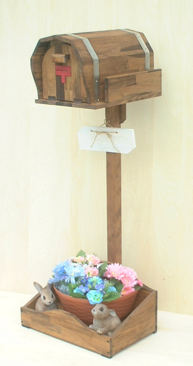 ポスト スタンドポスト 木製 かわいい郵便受け木製ポスト 花吊b スタンド式 プランター台付